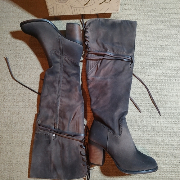 NIB Vintage 93 Brown "Suede" Lace Up Boots Size 8.5 - Picture 4 of 5